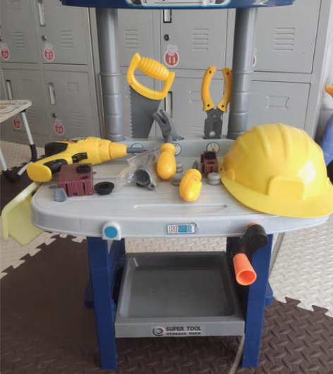 京东正品购买勾勾手工具台，配件如图所示，带...