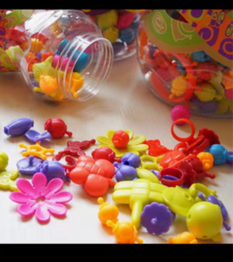 纽奇串串珠，触感很好，宝宝不喜欢这个，玩了...