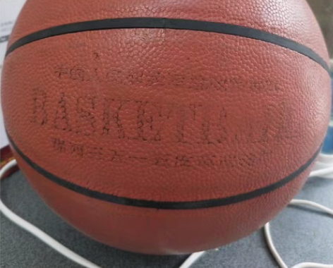 包邮篮球出售”布对”总政配发的篮球保养的挺...