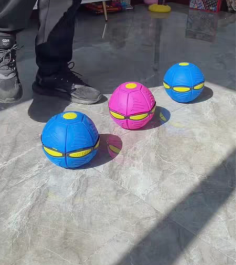包邮【网店不干了】处理59个飞碟变形球儿童...