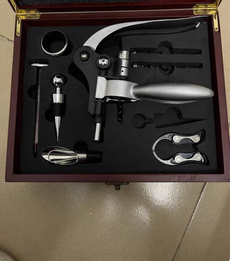 开瓶器，九成新，可小刀 感兴趣的话点“我想...