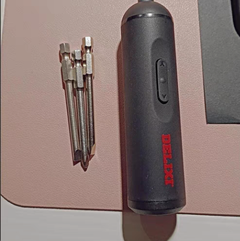 包邮正品清仓 德力西电动螺丝刀充电式两用电...