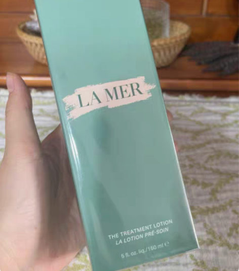 海蓝之谜精粹水，150ml，国外购买。 感...