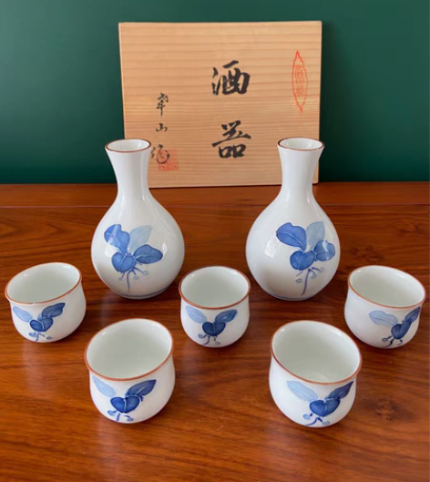 包邮日本名家幸山作手绘浮雕酒具套二壶五杯带...