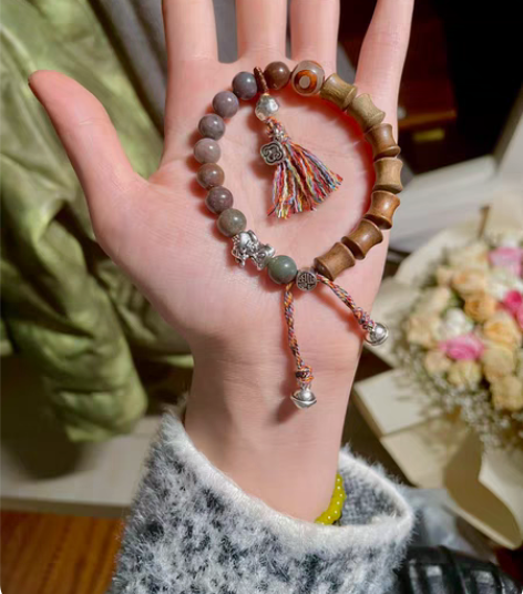 包邮天然石料,木料藏风编织手链,30一条包...