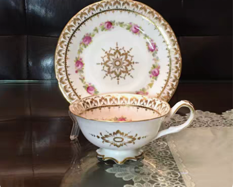 英囯CAULDON百年名瓷/手绘红茶杯二件...