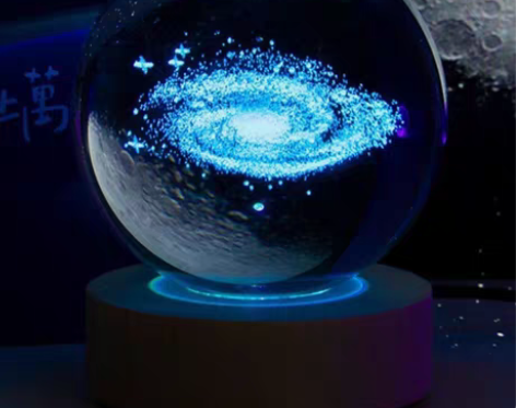 包邮宇宙系发光水晶球小夜灯高级感摆件送老公...