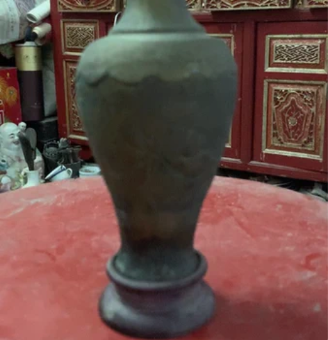 包邮铜花瓶一个,看重的尽快下单,以先付款先...