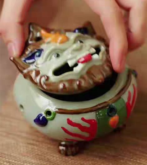 包邮彩陶狻猊盘香炉陶瓷手彩熏香摆件倒流香薰...