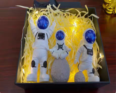 【清仓全新包邮】太空人北欧创意宇航员小摆件...