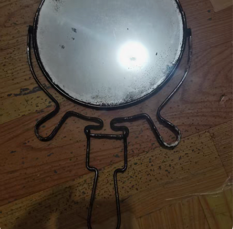 包邮文革时期的铁框老镜子！经历了岁月的风霜...