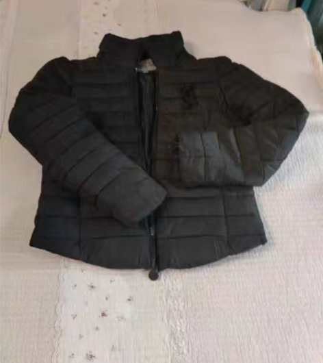 包邮出闲置，实体店买的，棉服，不退不换包邮...