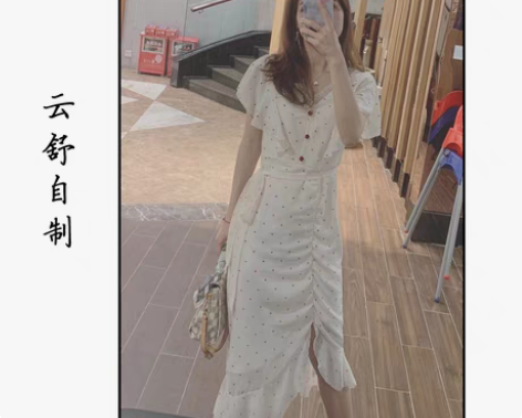 转卖云舒自制夏款复古波点长款连衣裙女荷叶裙...