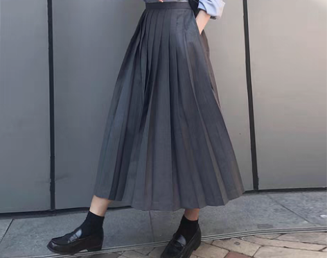 转卖百褶大摆裙a字伞裙长裙22秋冬高腰高温...