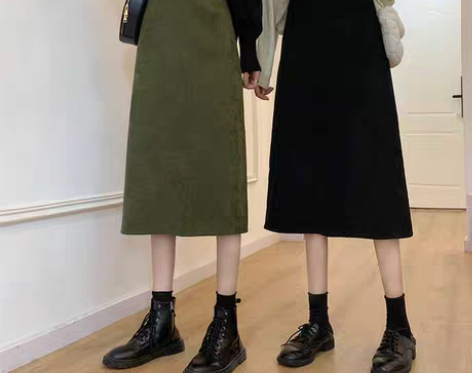 转卖灯芯绒半身裙女秋冬中长款大码女装包臀一...