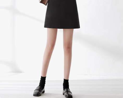 毛呢半身裙秋冬女，A字裙冬裙显瘦，黑色，尺...