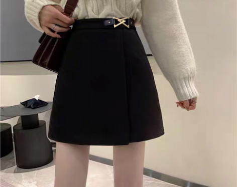 包邮小黑裙A字短裙胖mm显瘦设计感一步裙大...