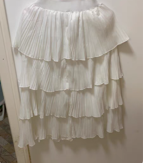 全新雪纺白色蛋糕裙 超仙 感兴趣的话点“我...