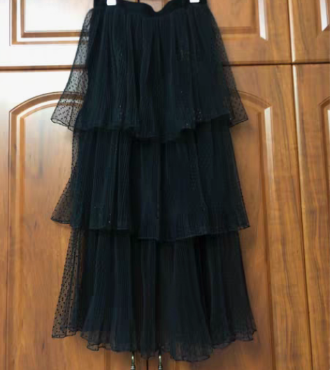 包邮Zara品牌蛋糕裙,四季都能穿,M码,...