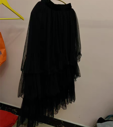 黑色网纱蛋糕裙 感兴趣的话点“我想要”和我...