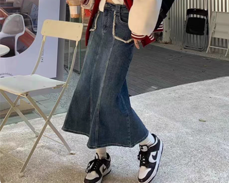 复古鱼尾裙 感兴趣的话点“我想要”和我私聊...