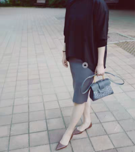 转卖全新黑桃园家 修身灰色针织开叉铅笔裙 ...