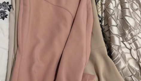 三条鱼尾裙和三条半裙   颜色都很好看  ...