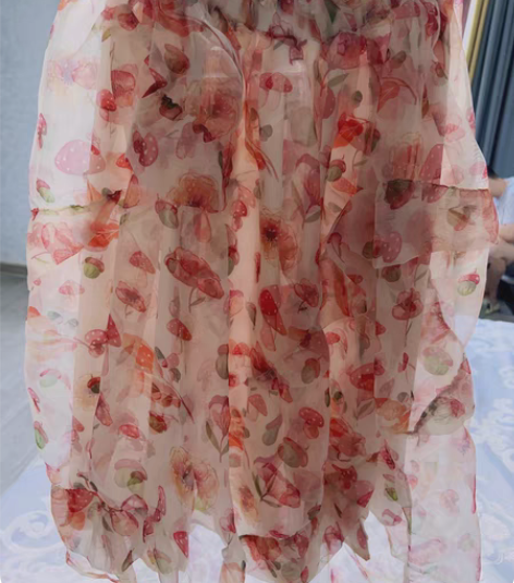 包邮全新 花苞裙 半身裙 m码 包邮 感兴...