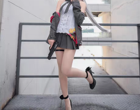 转卖现货少女前线FN57cos服 仅试穿 ...