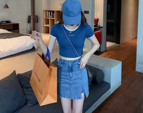 转卖半身裙，s码 感兴趣的话点“我想要”和...