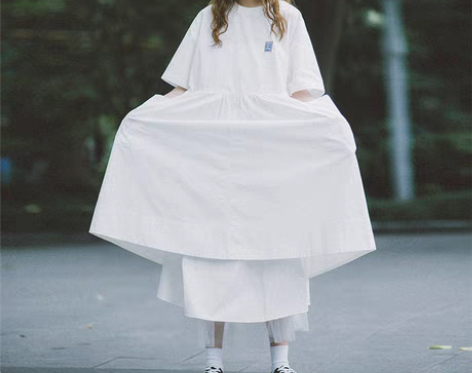 转卖白鲸公园+日系连衣裙温柔学院风中长款宽...