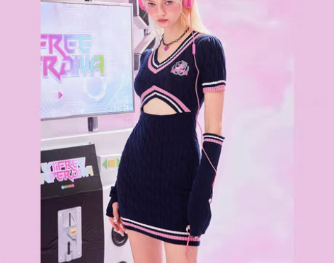 转卖【88狂欢价】UNIFREE藏蓝色针织...