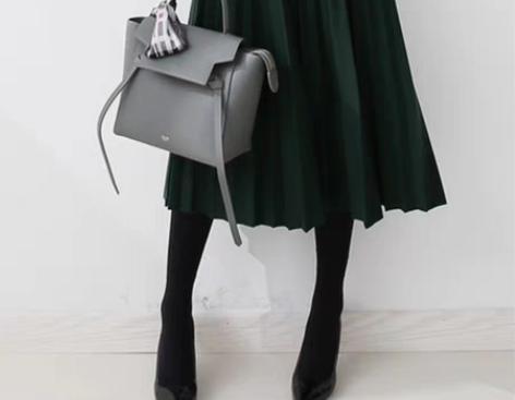 转卖日系秋冬季简约职场通勤墨绿色百褶中长款...