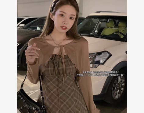 转卖格子连衣裙女夏季高腰显瘦吊带裙韩版学院...