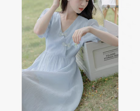 转卖高级连衣裙女设计感小众夏季韩系甜美温柔...