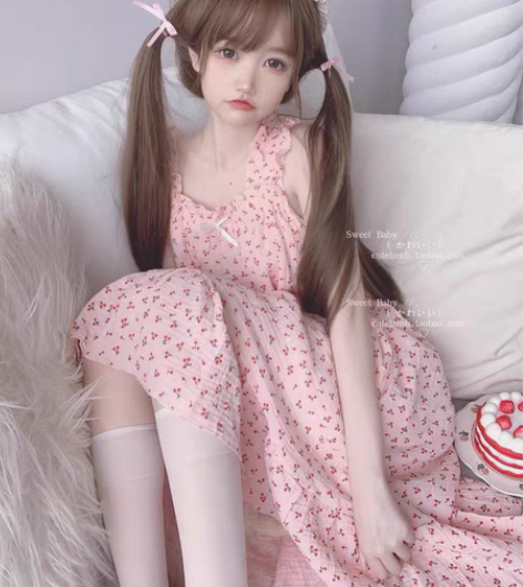包邮樱桃软糖甜美可爱小樱桃吊带睡裙少女全新...