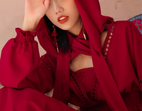 转卖红色连衣裙异域风情民族风沙滩裙沙漠长裙...