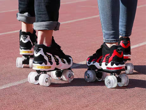 包邮旱冰鞋 黑色新款马丁靴双排溜冰鞋儿童四...