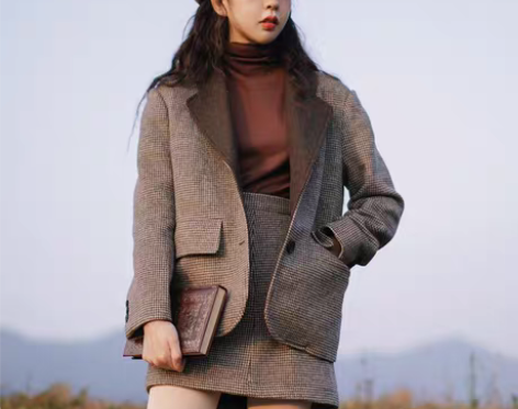 转卖复活款 旧相馆轶事 HUGE XIAO...