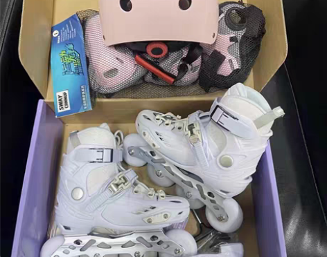 包邮【3款顶级轮滑鞋配置】 SWAY斯威溜...