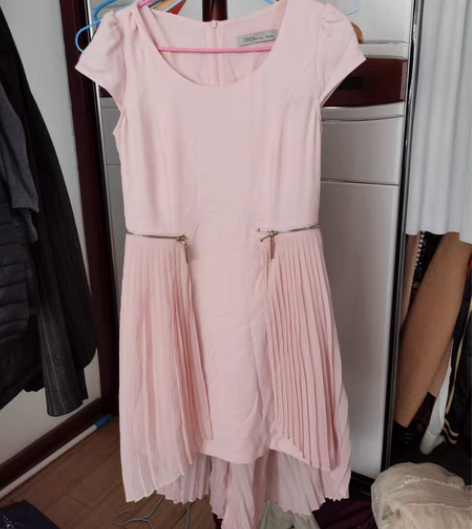 夏天的一波衣服，三件15，甩卖，一般都是1...