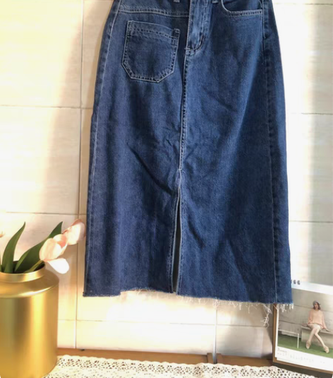 牛仔直筒开衩中裙 软牛仔 感兴趣的话点“我...