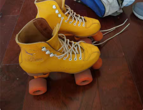 旱冰鞋，金马鞋 9成新，完全好用，37码￥...