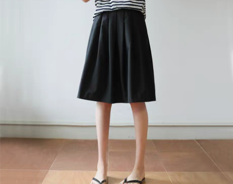 转卖夏季2019韩版松紧腰宽松显瘦黑色中裙...