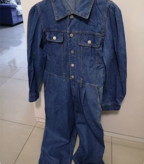 连体裤，有腰带没拍，适合120以里穿 感兴...