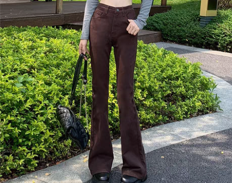 转卖2022年新款秋季弹力咖色高腰微喇牛仔...