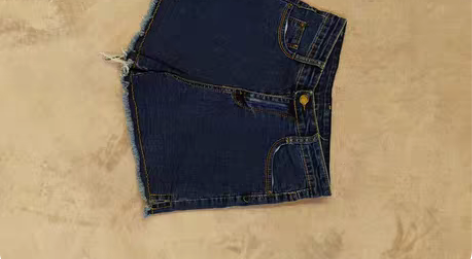 牛仔短裤m尺码几乎全新 感兴趣的话点“我想...