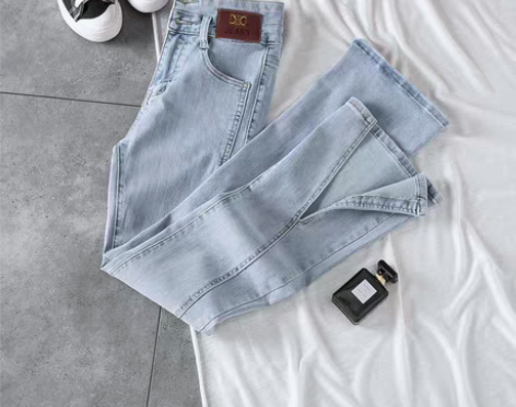 转卖【狂欢价】浅色开叉牛仔裤女夏季薄款20...