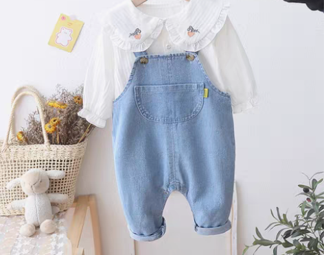 转卖春秋外穿洋气婴儿背带裤秋季薄款女宝宝牛...