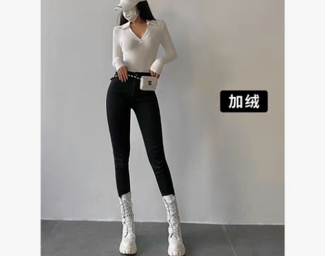 转卖YoungGirlDay欧美高腰紧身显...